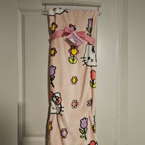 **ONE LEFT** 2024 Spring/Floral Hello Kitty Throw/Easter  NWT
